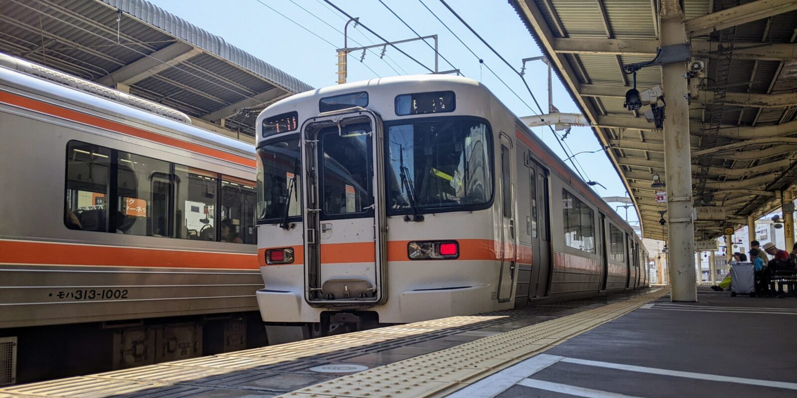 JR Tokaido Line at Shizuoka Station